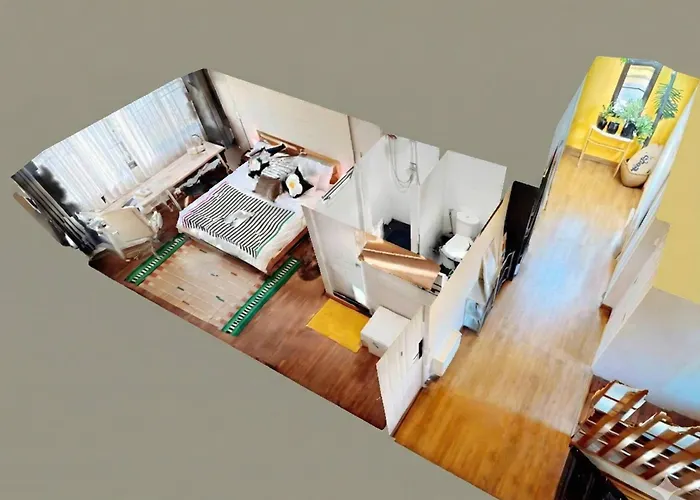 Walk2bts, Kingbed, Fastwifi, Freelaundry, Netflix 民宿